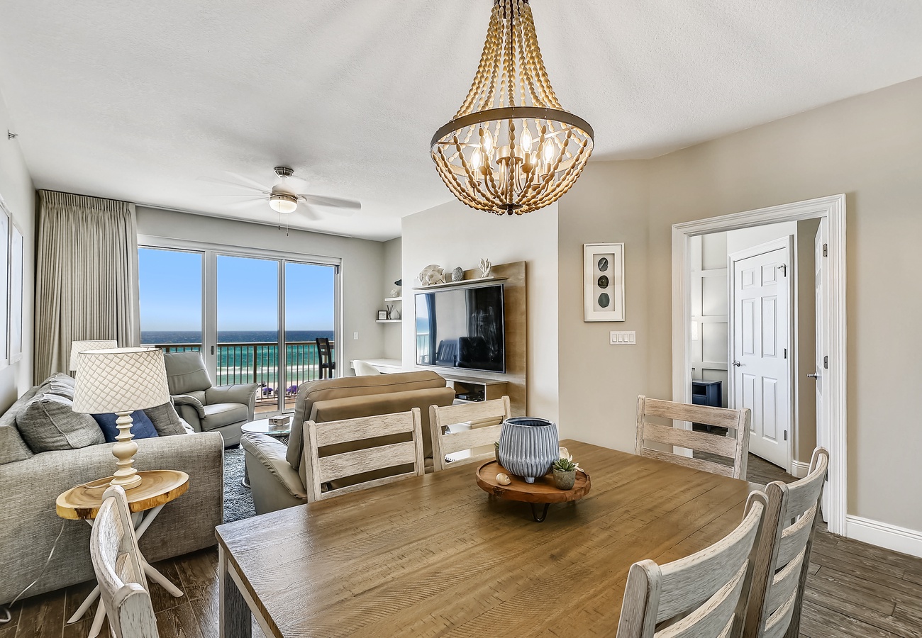 Beautifully Remodeled 3 Bedroom Beachfront at Summer Place